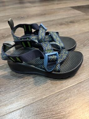 Chaco Kids Navy & Green Webbing Sandals with Light Blue Buckle